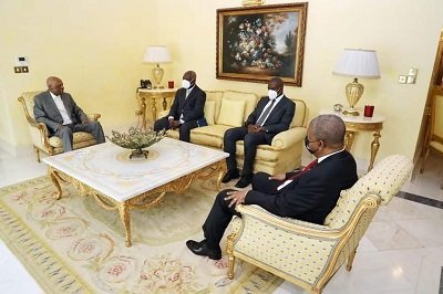 PRESIDENTE DA REPÚBLICA EFECTUA VISITA DE CORTESIA AO EX-PRESIDENTE JOSÉ EDUARDO DOS SANTOS 