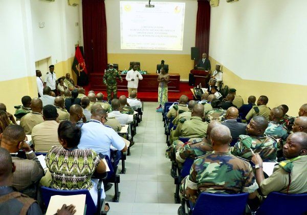 Militares Alertados sobre Segurança Rodoviária